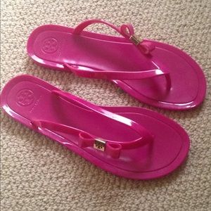 Tory Burch Michaela Bow Jelly Flip Flops. Size 9.